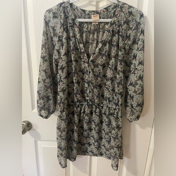 Mossimo Supply Co Chiffon Butterfly Pattern Blouse - Size XL - Picture 3 of 8